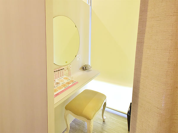 お化粧直しスペース